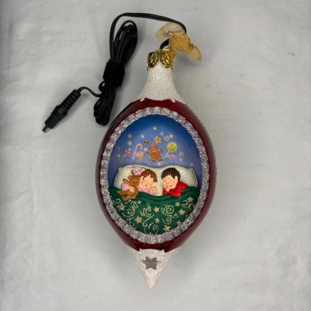 HALLMARK Illuminations Sugarplum Dreams Ornament Holiday Christmas Light Up